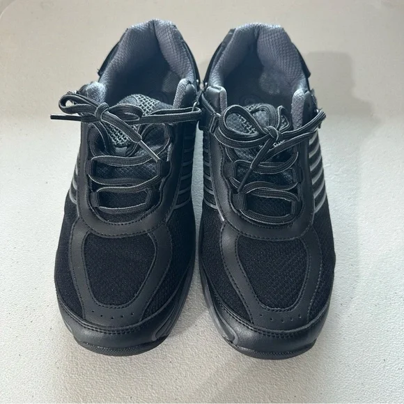 OrthoFeet  wide women’s shoes Black - Picture 4 of 12